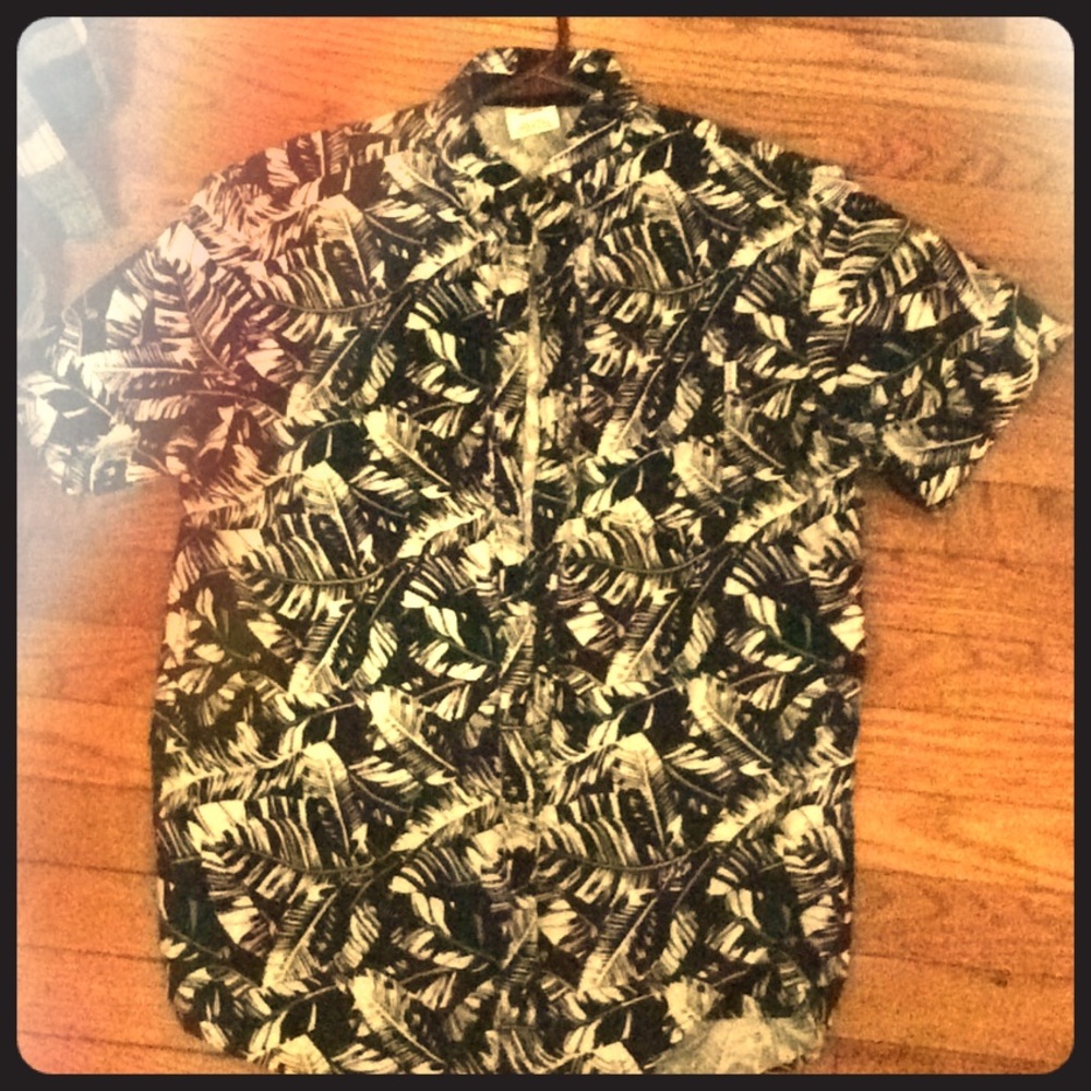 Floral button up